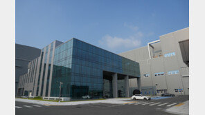 17조대 공급 계약 잇단 취소… 떨고 있는 K배터리