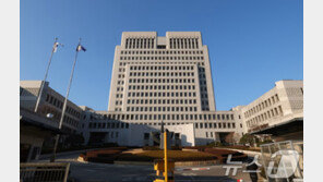 北 김정일에 ‘장군님’ 등 찬양편지…국보법 위반 대법 ‘무죄’