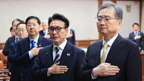 金총리 “새해 더 투명한 국정으로 전력투구”…올해 마지막 국무회의 주재