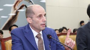 노동장관 “노동부 공무원들, 쿠팡 이직자와 접촉하면 패가망신”