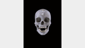 ‘현대미술의 악동’ 허스트 회고전 열린다…기대와 논란 동시에