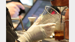 “종이빨대 실패로 모자랐나”…컵가격표시제에 소상공인 우려