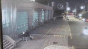 “1년 동안 감사해요”…소방서 앞에 남긴 아이의 새해 선물과 편지