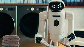 빨래 개는 로봇의 등장? 올해 CES선 ‘피지컬 AI’ 경쟁 펼쳐진다