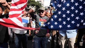 마두로 체포에 MAGA 내 갈등…“외국 불개입 약속 어겨” vs “불가피”