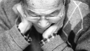 “돈 아껴 써라”…故피천득 작가, 아들에게 쓴 절제와 사랑의 편지