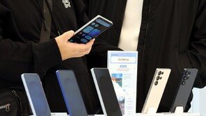 갤럭시 S26, 전작보다 성능 개선은 되는데…‘킥’ 될만한 혁신은?