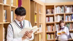 [신문과 놀자!/인문학으로 세상 읽기]김창완-류시화… 올해는 휴대전화 놓고 ‘시집’을 들자