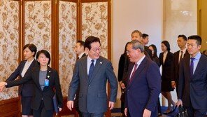 中리창 3번째 만난 李 “가까운 친구로 느껴져…실용-상생의 길 가자”