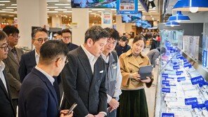 정용진, 새해 첫 행보는 ‘스타필드마켓 죽전점’… 현장중심 경영강화 선언