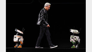 젠슨 황 “엔비디아가 HBM4 첫 소비자 될 것”