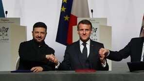 英-佛 “우크라에 종전 후 다국적군 배치”