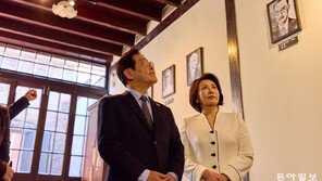 상하이 임정 청사 찾은 李 “한중 연대 큰 뿌리”