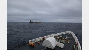 英 “러 국적 ‘베네수 연계’ 유조선 압류 작전 지원…국제법 준수”