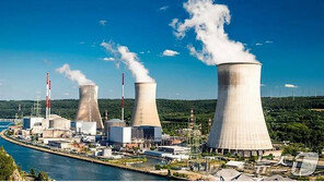 ‘원전건설 재개’ 베트남, 日 대신할 파트너 물색…韓·美·佛 거론