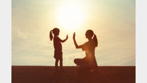 미출산 여성이 노화 빠르다…‘적절한’ 출산 횟수·시기는?