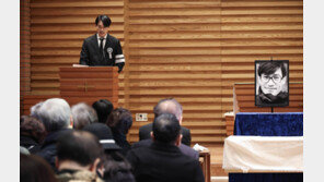 故안성기 영결식…“선배님께 어떠셨냐 물으면 ‘응, 괜찮았어’ 미소로 답하실 것”