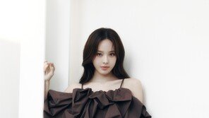 이즈나 방지민, 日 패션 브랜드 모델 발탁…패션 아이콘 도약