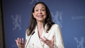 마차도 인정 않던 트럼프…노벨상 나누겠다 하자 “다음 주 만날 것”