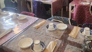 “식당이름 붙여놔라”…할매카세 식당서 ‘할매조끼’ 가져가는 손님