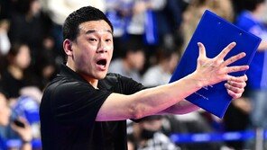 ‘여오현 감독대행’ 갈아탄 기업銀, 꼴찌 탈출 5위 점프