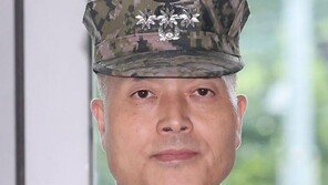 ‘채상병 수사’ 박정훈-‘계엄헬기 거부’ 김문상 별 달아