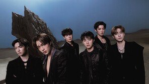 엑소, 얼굴은 그대로·내공은 2배…돌아온 오빠들에 팬덤 확장