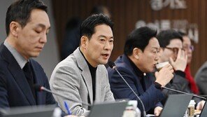 장동혁 “국힘 비난글 6만여개 X계정 中 접속…외인 여론 왜곡 한국 위협”