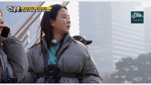 ‘런닝맨’ 송지효, 방석 사수전에서 괴력 폭발…김종국 “괴물이야”