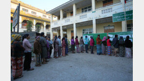 미얀마, ‘무늬’ 총선 2차 투표…1차서 군부지지당 90% 득표