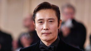 이병헌 골든글로브 남우주연상 불발…주인공은 티모시 샬라메