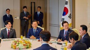 李, 16일 여야 지도부와 靑오찬… 국힘 “영수회담 필요” 불참 의사