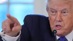 트럼프 “관세 패소시 수조달러 돌려줘야…미국 망한다” 대법원 압박