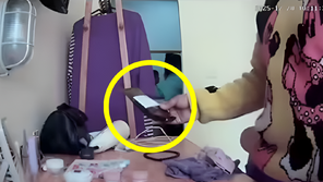 “연예인 단골 리조트라더니”…직원이 몰래 투숙객 향수 ‘칙칙’ (영상)