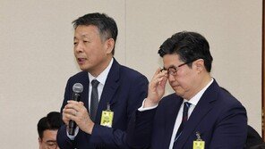 ‘홈플러스 사태’ MBK 김병주 구속심사…“책임 인정” 질문에 ‘묵묵부답’