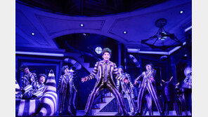 악동 유령의 유쾌한 소동-벙커 속 전쟁의 참상…색깔 또렷한 4개 공연