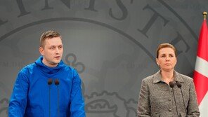 그린란드 정부수반 “美아닌 덴마크에 남을 것”