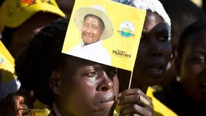 국민 절반이 17세 이하…81세 대통령, 대선 재도전