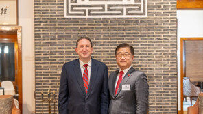 경호처, 주한美대사관저 첫 초청받아…박관천 “APEC 양국 경호협력 성과 공유”