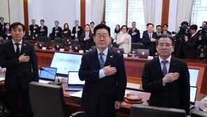 李대통령 “공직자 행동에 누군간 죽고 살아…책임감 갖고 업무 임하길”