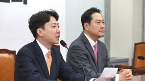 이준석 “진정성으로 정치하면 누구도 동지 될 수 있어”