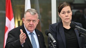 美-덴마크-그린란드 ‘빈손 회담’…나토군, ‘북극의 인내’ 무력시위