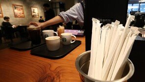 억울한 플라스틱 빨대…정부, 이제야 “환경 악영향 가장 적어”