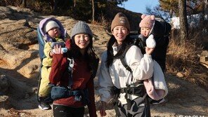 “캐리어에 아이 업으면 17kg 훌쩍… 산 오르면 모든 스트레스 훨훨”[양종구의 100세 시대 건강법]
