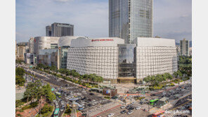 시종일관 무거운 분위기 ‘2026 롯데 VCM’… 신동빈 회장, 수익성 중심 경영 대전환 선언