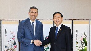 구윤철, UAE 행정처장 만나 ‘투자·방산·에너지·AI 협력’ 구체화 논의