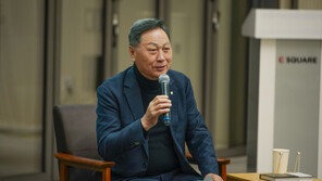  BYN블랙야크그룹 강태선 회장, ‘세상은 문밖에 있다’ 출간기념 북토크 성료