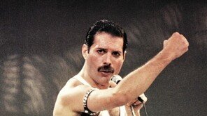 “아버지 곁으로”…프레디 머큐리 딸, 암 투병 중 사망