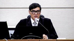 “재판 방해하면 감치” 경고한 尹 첫 선고 백대현 판사