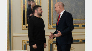 우크라이나 가입 요건·의결권 동시 축소 ‘신속 가입’ 방법 논란